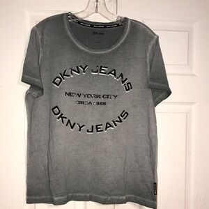 NWOT Women’s DKNY Tee